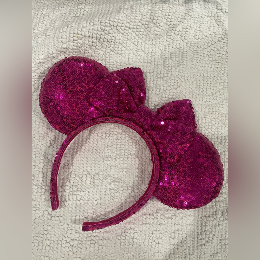 Hot pink sequins sparkle minnie mouse disney ears